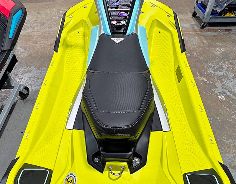 Riva Racing Yamaha 2025+ JetBlaster 2up (All) Seat Cover - Black w/Silver Stitching